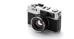 フィルムカメラが出てきたら｜裏ぶたを開ける前に確かめること